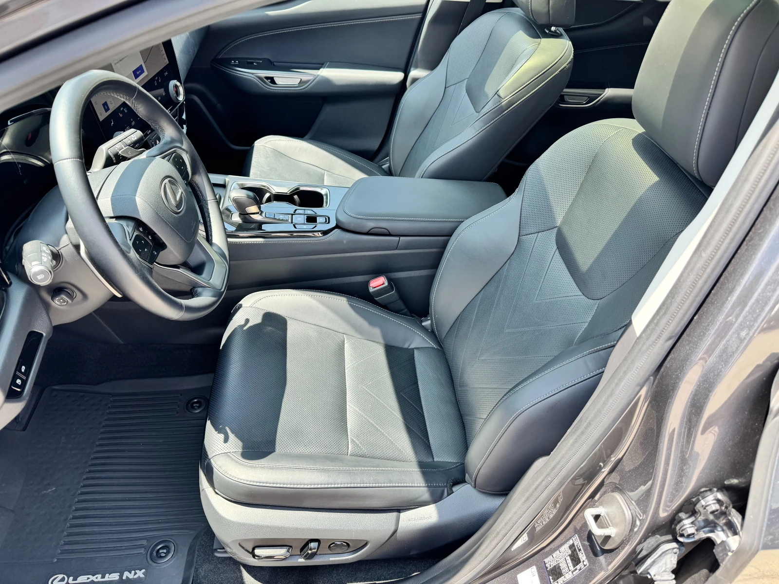 Lexus NX 350h  2.5h 243к.с luxury 32000км НАЛИЧЕН с Гаранция 4x4 - изображение 7