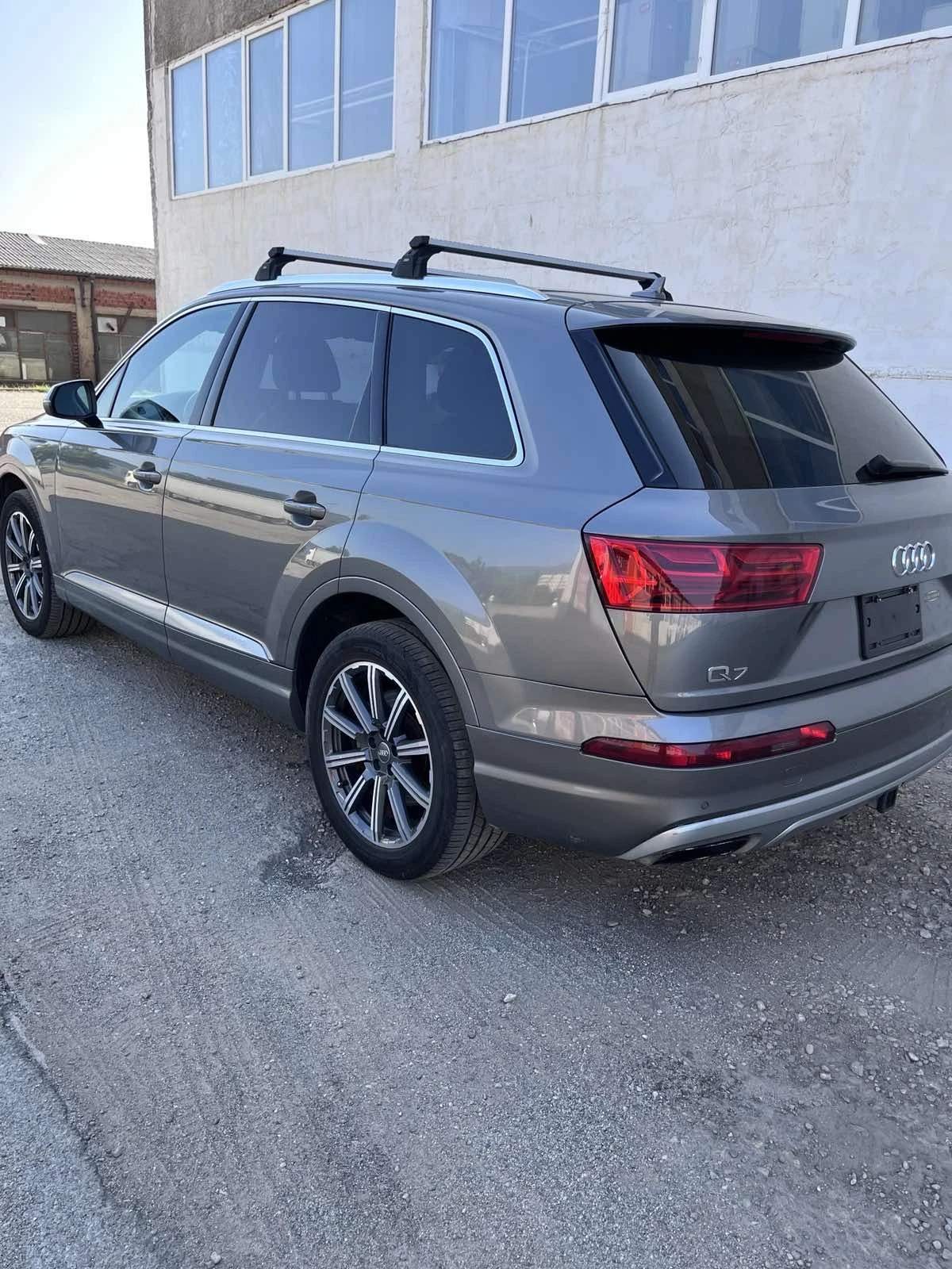 Audi Q7  - изображение 7