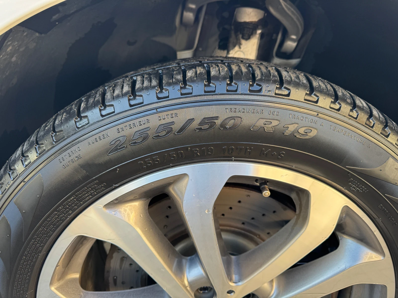 Mercedes-Benz GLE 400  - изображение 9