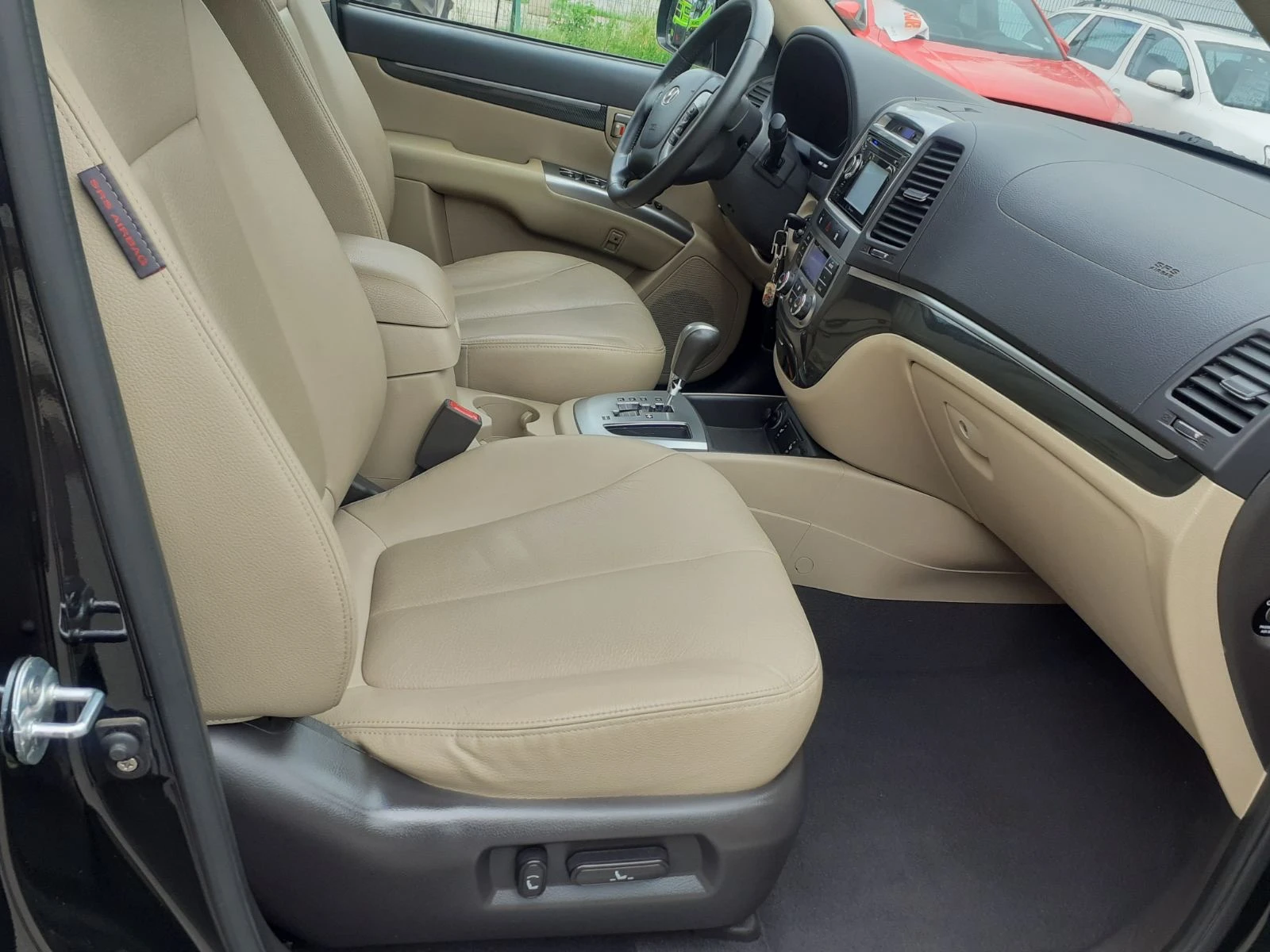Hyundai Santa fe 2.4 I. FACELIFT PREMIUM  FULL, снимка 9 - Автомобили и джипове - 54651605