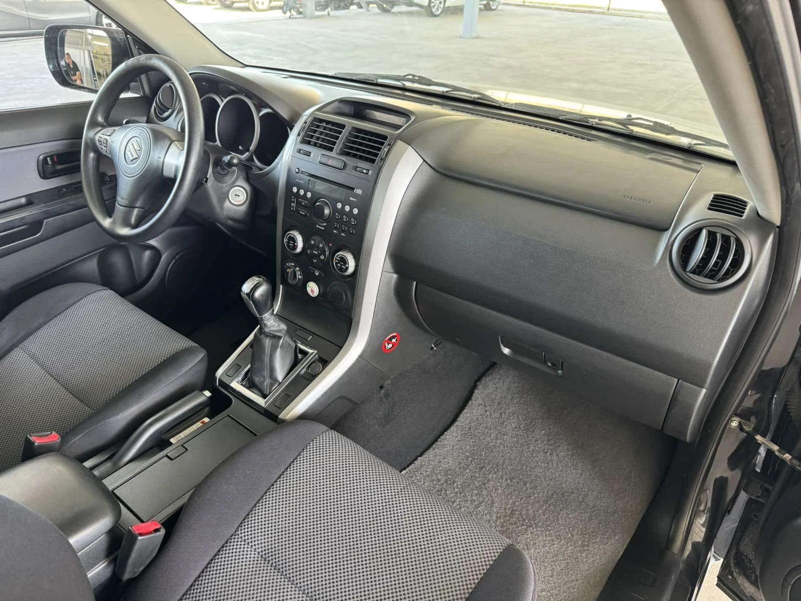 Suzuki Vitara 1.9d* 130ps* 4x4* КЛИМАТРОНИК, снимка 10 - Автомобили и джипове - 55034560