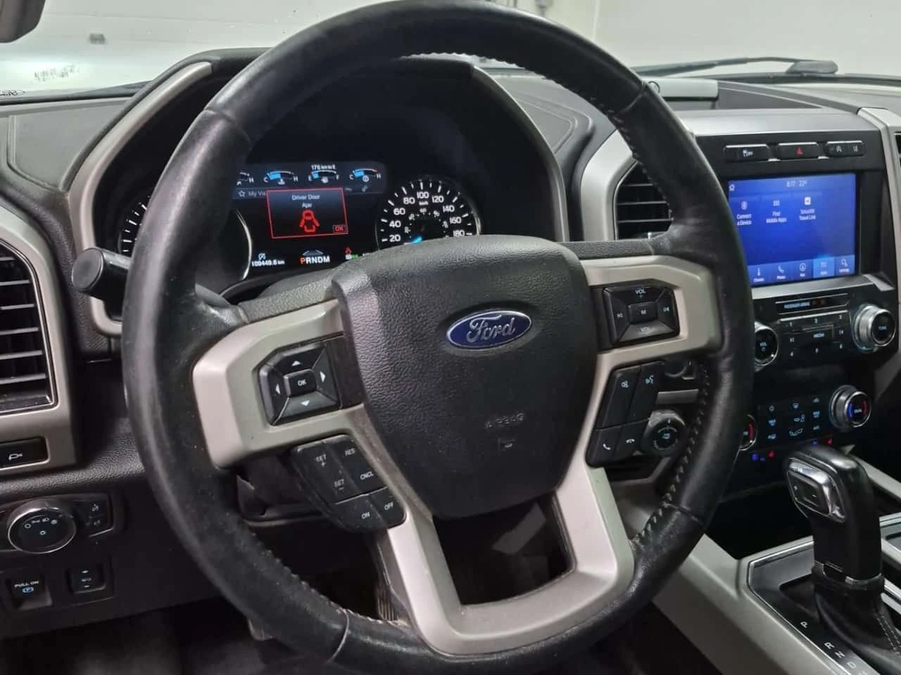 Ford F150 * LARIAT 5.5' Box * CARFAX * ОПЦИЯ ЗА ФИНАНСИР, снимка 17 - Автомобили и джипове - 55161204