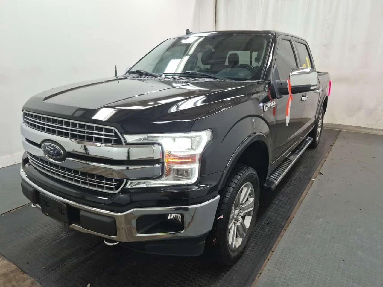 Ford F150 * LARIAT 5.5' Box * CARFAX * ОПЦИЯ ЗА ФИНАНСИР, снимка 13 - Автомобили и джипове - 55161204