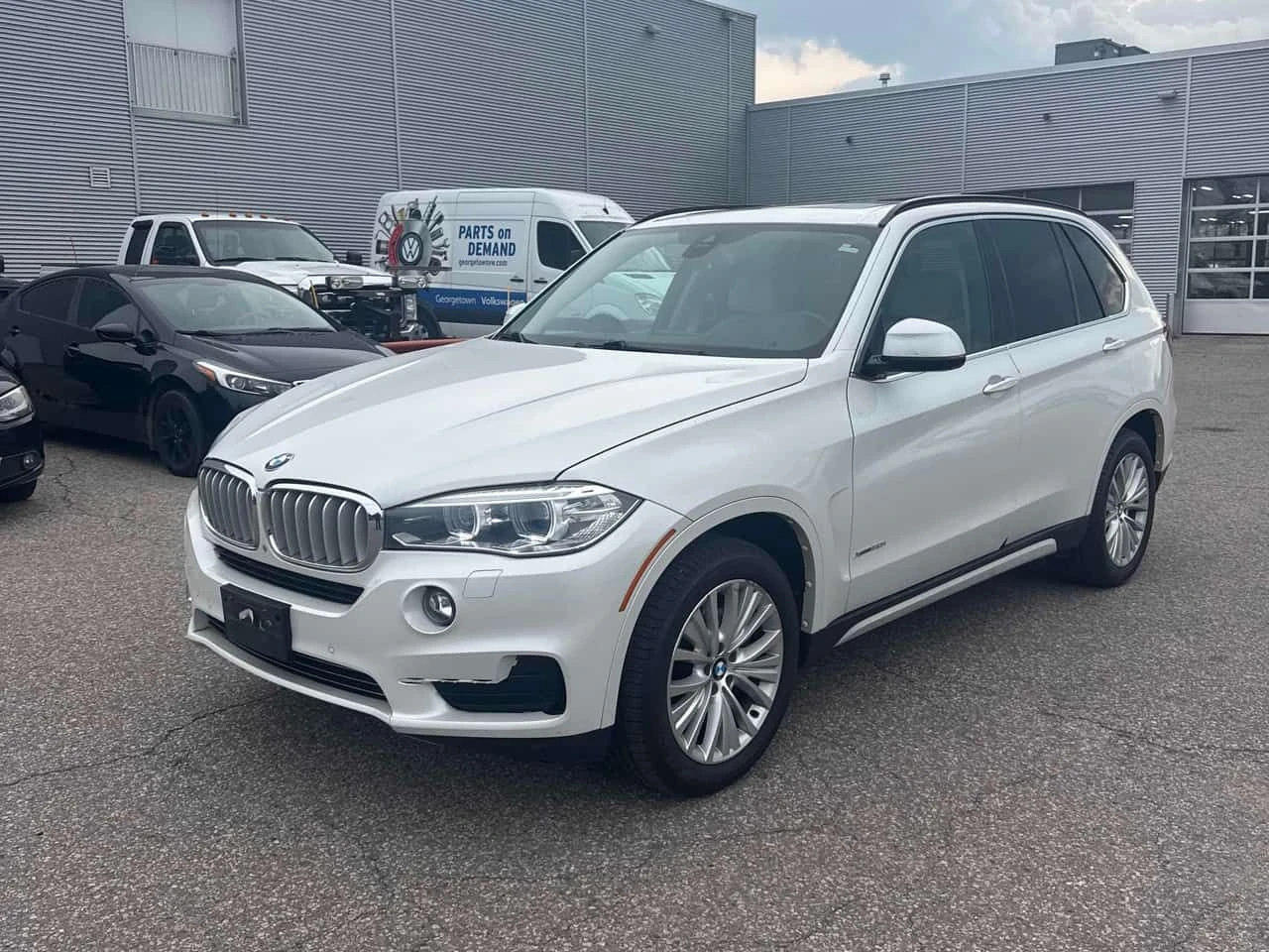 BMW X5 * xDrive50i * CARFAX *  ОПЦИЯ ЗА ФИНАНСИРАНЕ
