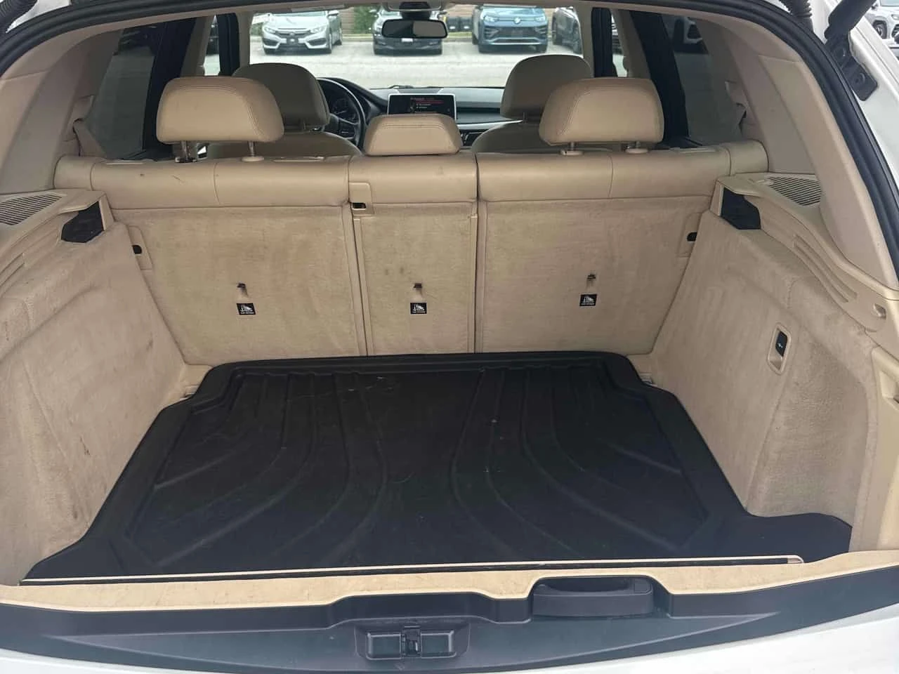 BMW X5 * xDrive50i * CARFAX *  ОПЦИЯ ЗА ФИНАНСИРАНЕ, снимка 15 - Автомобили и джипове - 55434677