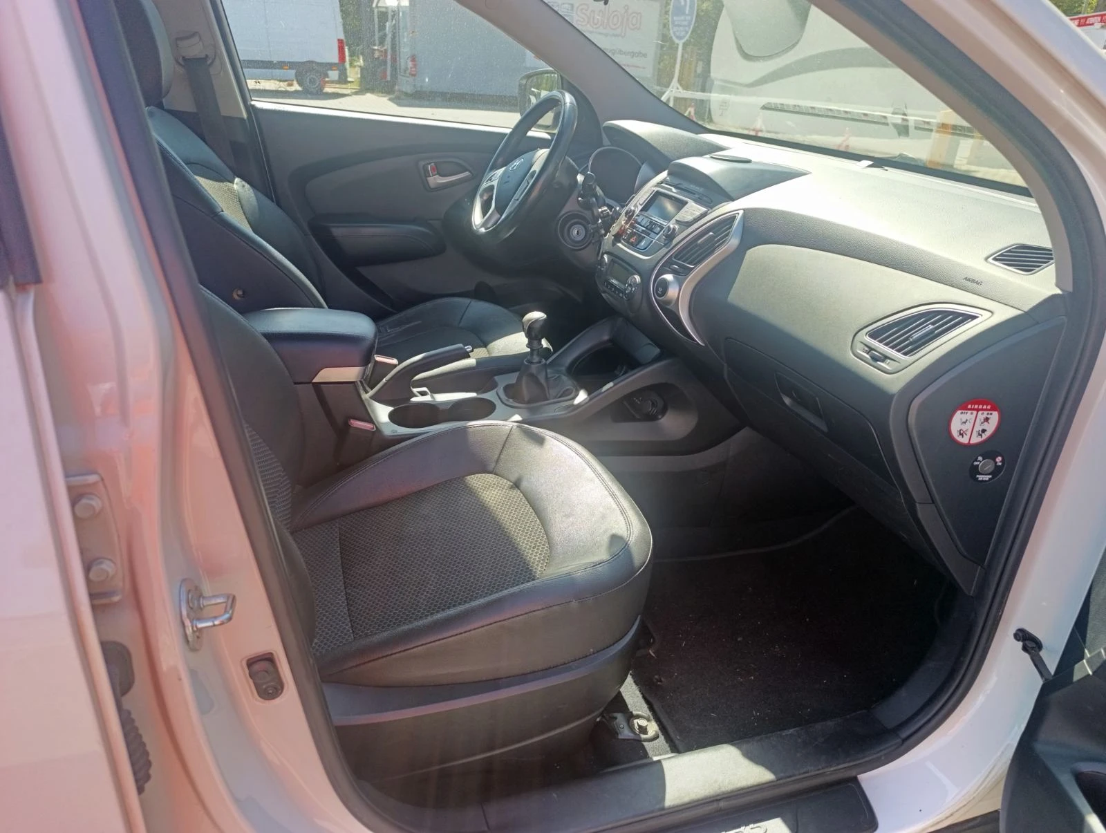 Hyundai IX35 1.6 GDI 2WD, снимка 5 - Автомобили и джипове - 55670350