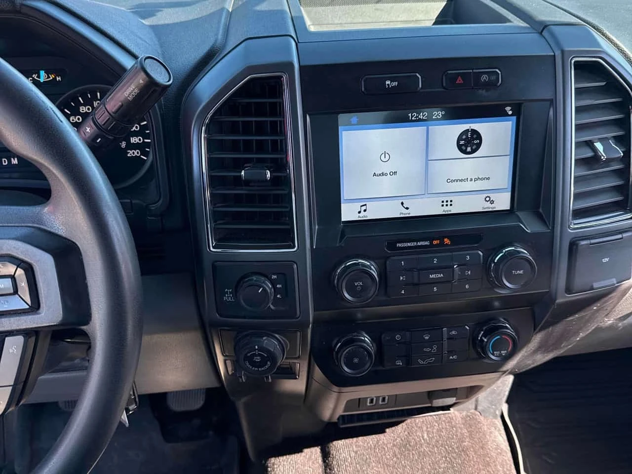 Ford F150 4WD SuperCrew Box * CARFAX * ОПЦИЯ ЗА ФИНАНСИРАНЕ, снимка 9 - Автомобили и джипове - 56257700