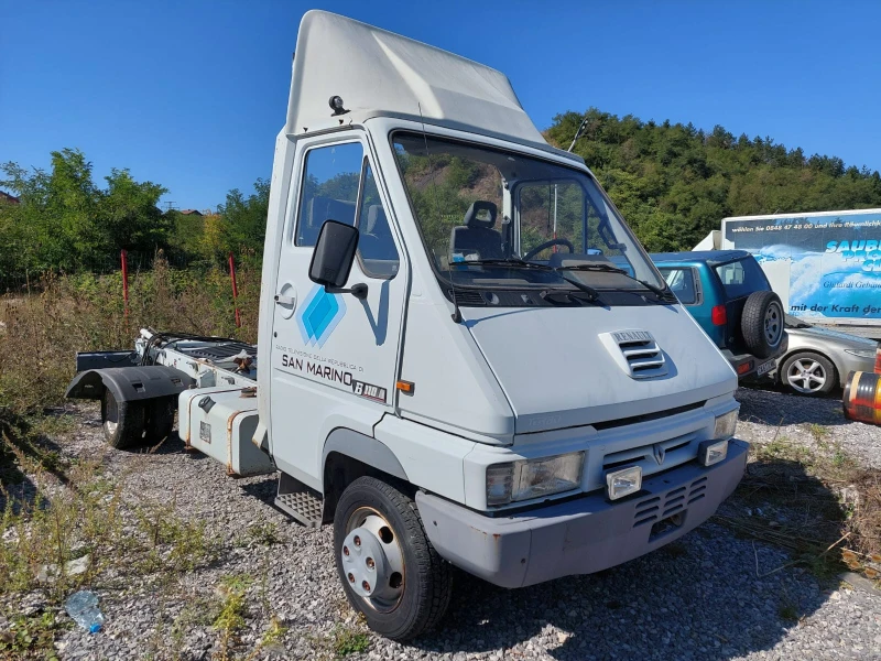 Renault Master 2.8, снимка 2 - Бусове и автобуси - 48655301