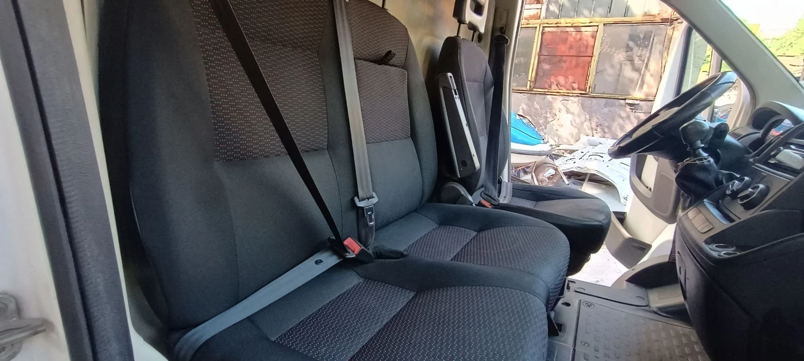 Peugeot Boxer 2.2 HDI - изображение 9