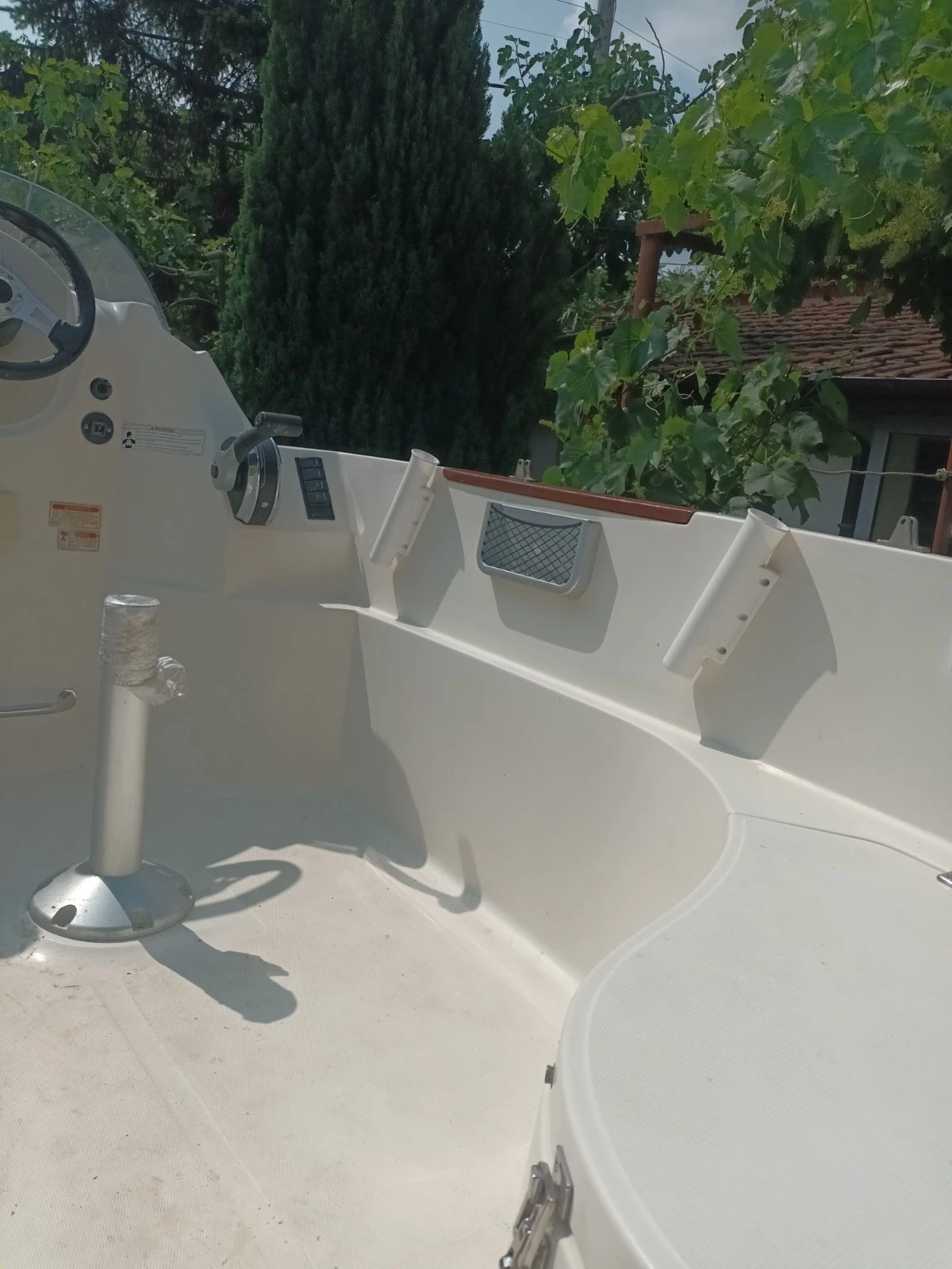 Лодка Quicksilver 470, снимка 15 - Воден транспорт - 55009500