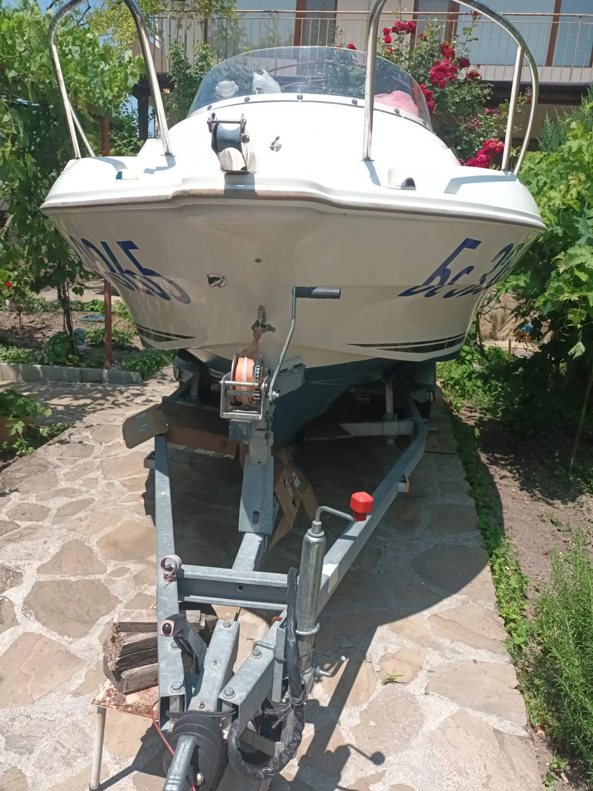 Лодка Quicksilver 470, снимка 8 - Воден транспорт - 55009500