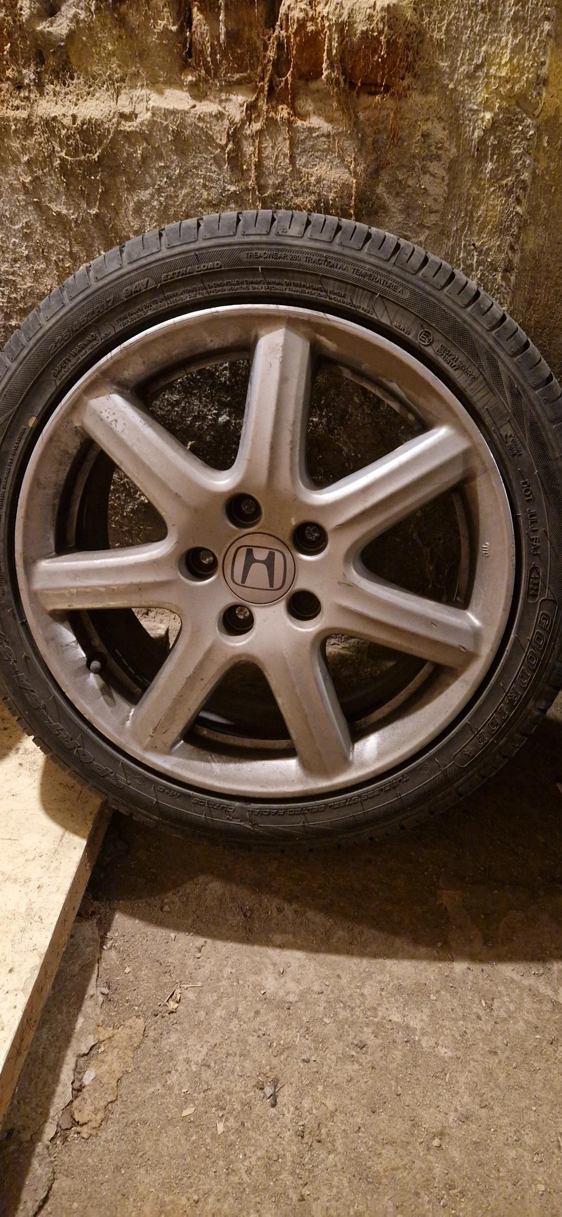 Гуми с джанти Goodride 225/45R17, снимка 2 - Гуми и джанти - 54594299