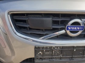 Volvo V60 1.6i Турбо Т4 180кс, снимка 9 - Автомобили и джипове - 40202778