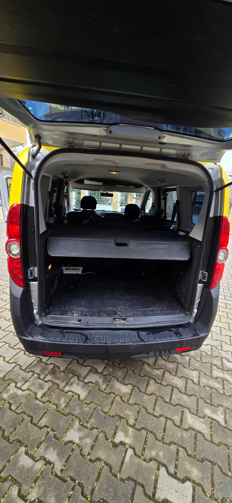 Opel Combo 1.3, снимка 9 - Автомобили и джипове - 49305799