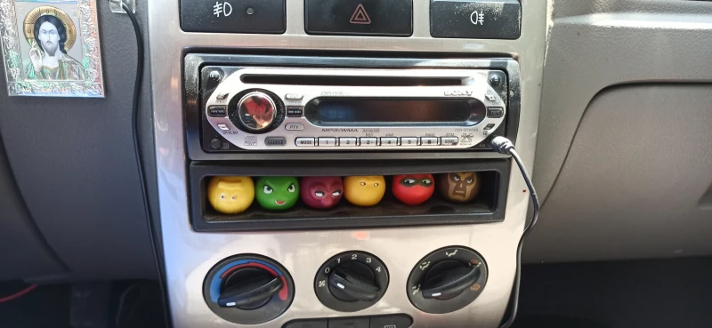 Kia Rio, снимка 7 - Автомобили и джипове - 51675067