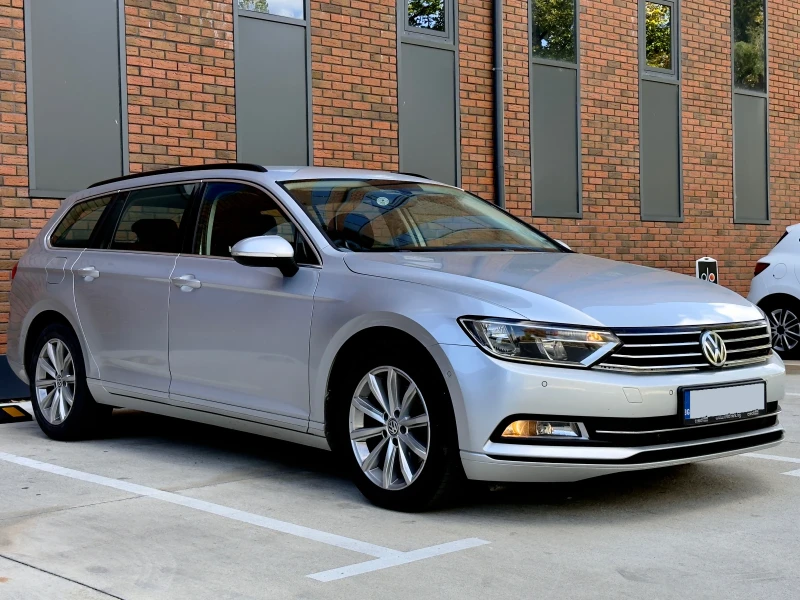VW Passat 1.6 TDI, снимка 4 - Автомобили и джипове - 52480283