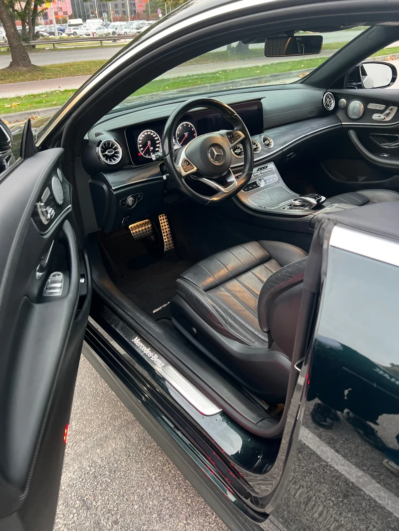 Mercedes-Benz E 400 4matic, снимка 10 - Автомобили и джипове - 52055362