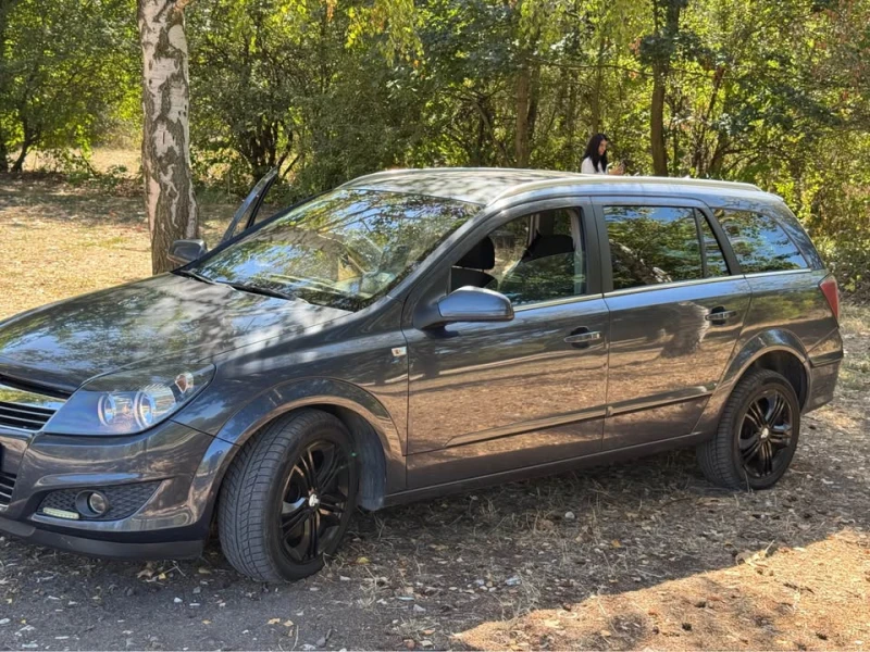 Opel Astra, снимка 10 - Автомобили и джипове - 52653825