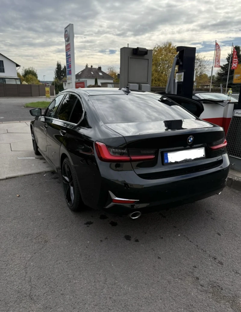 BMW 320 Luxury Line, снимка 7 - Автомобили и джипове - 52233793