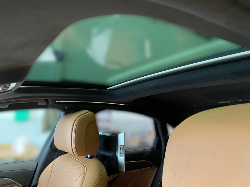 Audi S8 Full spec, Ceramic, B&O, TV, PPF, Night Vision, снимка 11 - Автомобили и джипове - 52553971
