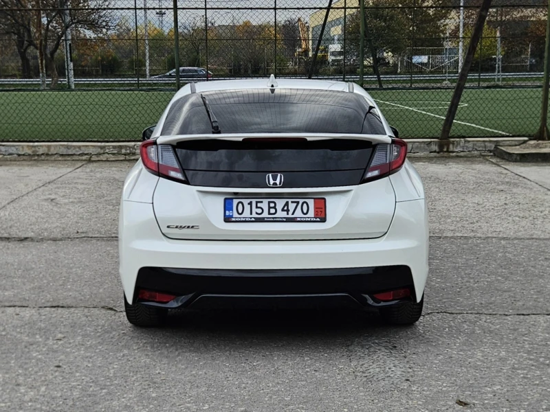 Honda Civic 1.8i-VTEC Facelift Black Edition, снимка 6 - Автомобили и джипове - 52584345