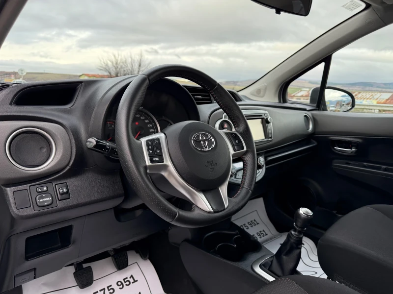 Toyota Yaris 1.3i-152.000km-NEW-FULL-NAVI-KAMERA-TOP-TOP-TOP, снимка 7 - Автомобили и джипове - 52673547