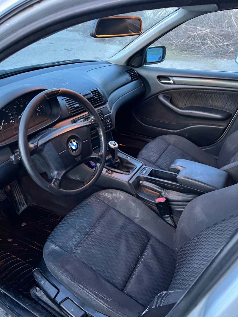 BMW 318, снимка 5 - Автомобили и джипове - 52816467