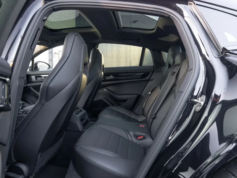 Porsche Panamera 4* E-HYBRID* LED-MATRIX* ПАНО* BOSE* ГАРАНЦИЯ, снимка 14 - Автомобили и джипове - 53168576