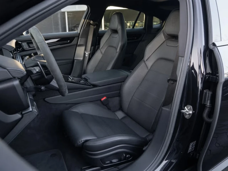 Porsche Panamera 4* E-HYBRID* LED-MATRIX* ПАНО* BOSE* ГАРАНЦИЯ, снимка 10 - Автомобили и джипове - 53168576