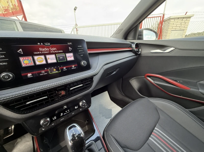 Skoda Fabia Monte Carlo DSG/Камера/Дигитално, снимка 7 - Автомобили и джипове - 53222181