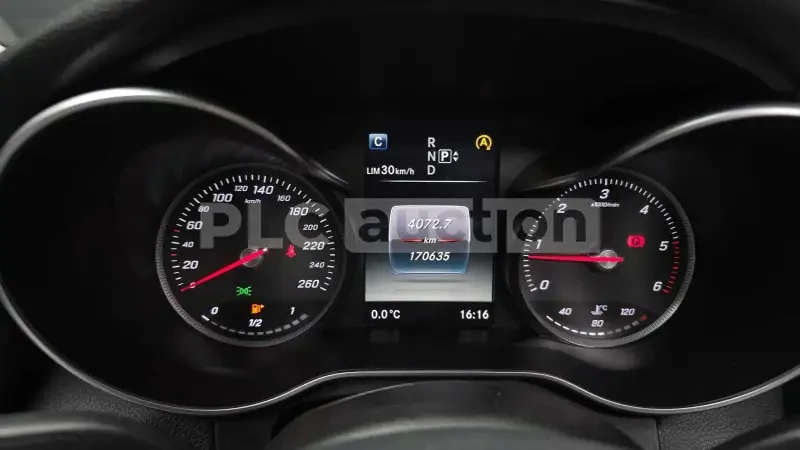 Mercedes-Benz C 220 Mercedes Benz C-Class , 2015, снимка 10 - Автомобили и джипове - 54086170