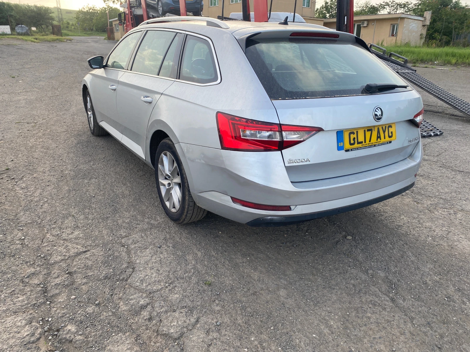 Skoda Superb 1.4тси - изображение 6