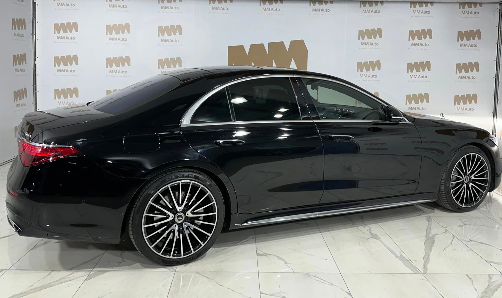 Mercedes-Benz S 580 eHybrid* AMG* 4Matic* Burm* HuD* Pano - изображение 2