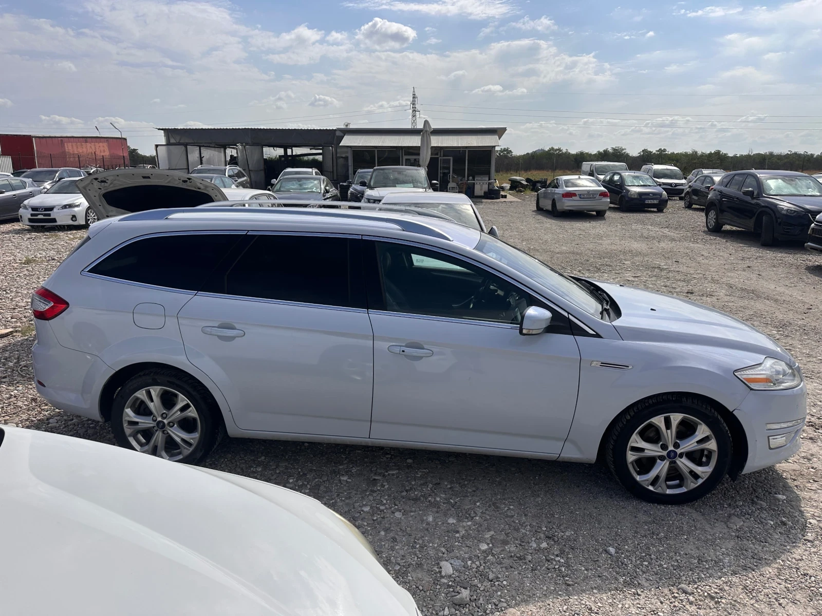 Ford Mondeo 2.0 TDCI TITANIUM - изображение 4