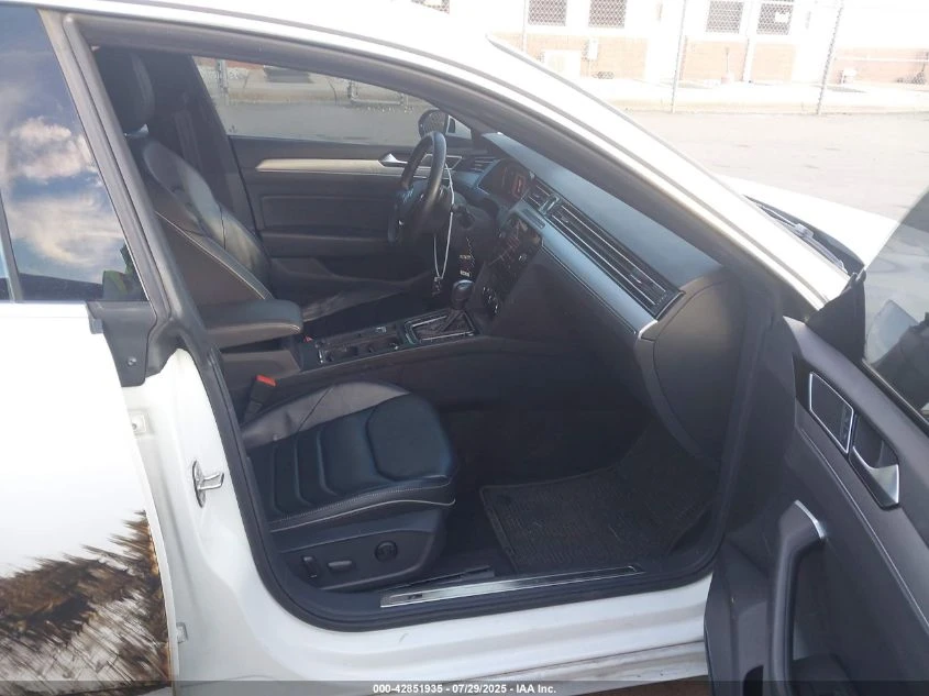 VW Arteon 2.0T SEL R-LINE - изображение 7