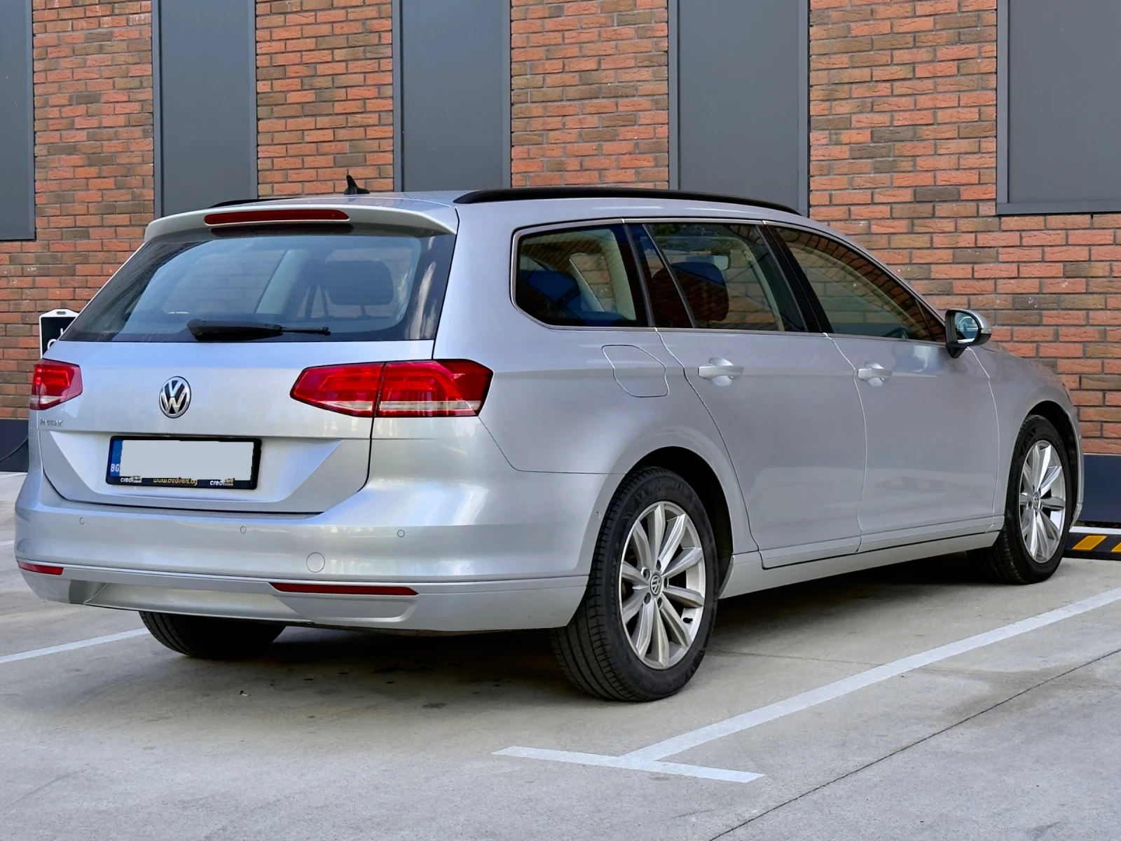 VW Passat 1.6 TDI - изображение 5