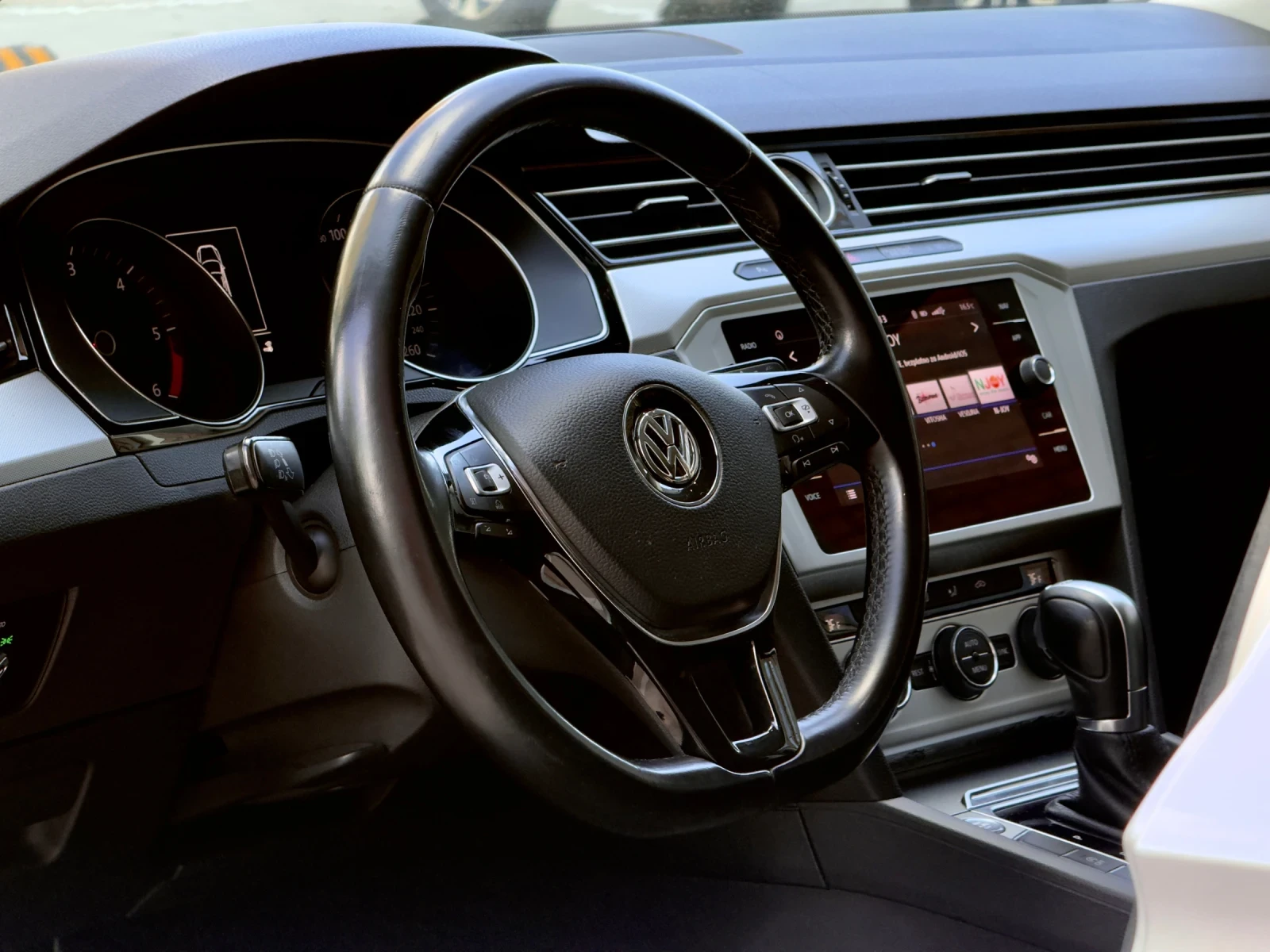 VW Passat 1.6 TDI - изображение 10
