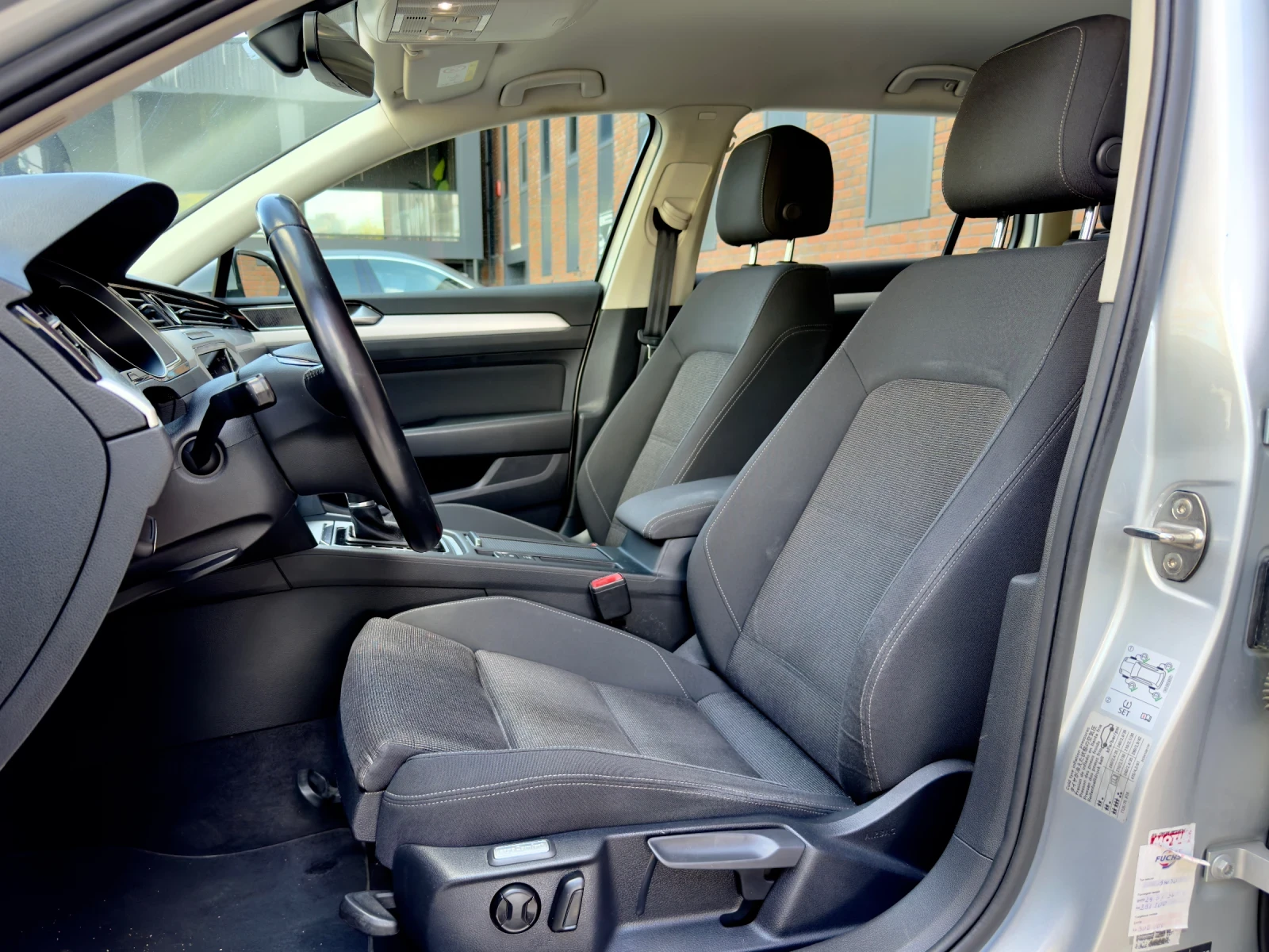 VW Passat 1.6 TDI - изображение 8