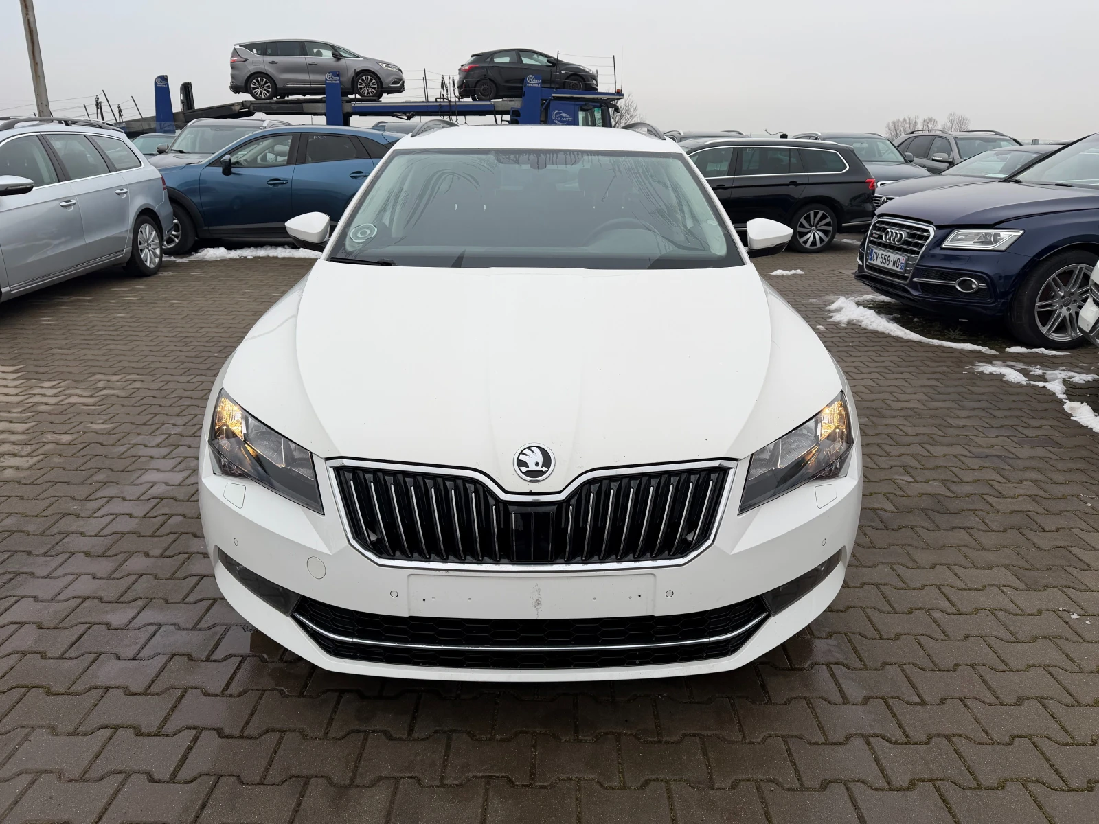 Skoda Superb 1.6TDI AVTOMAT/NAVI EURO 6 - изображение 3