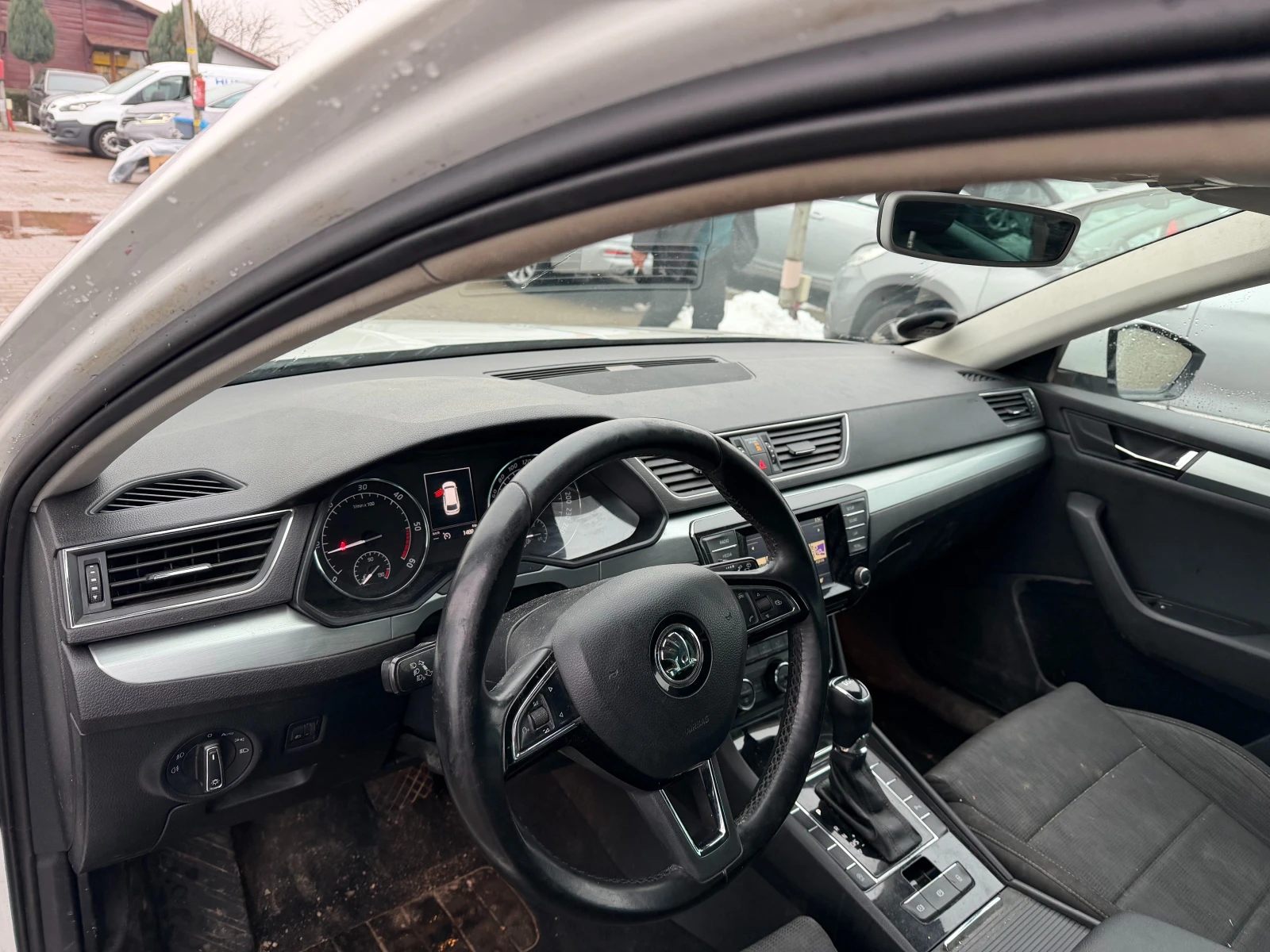 Skoda Superb 1.6TDI AVTOMAT/NAVI EURO 6 | Mobile.bg � ����������� 11
