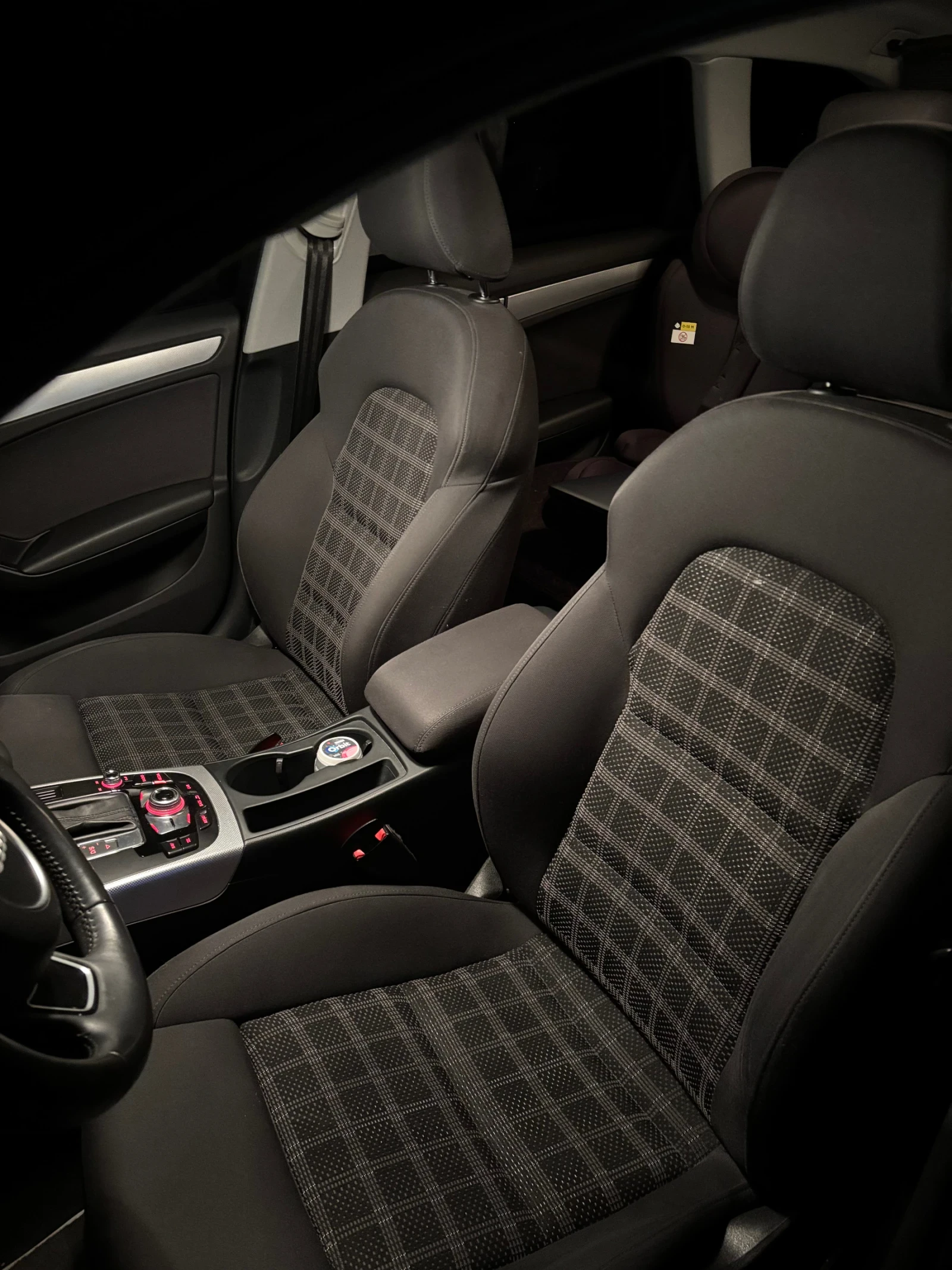 Audi A4 B 8.5, снимка 14 - Автомобили и джипове - 53573521