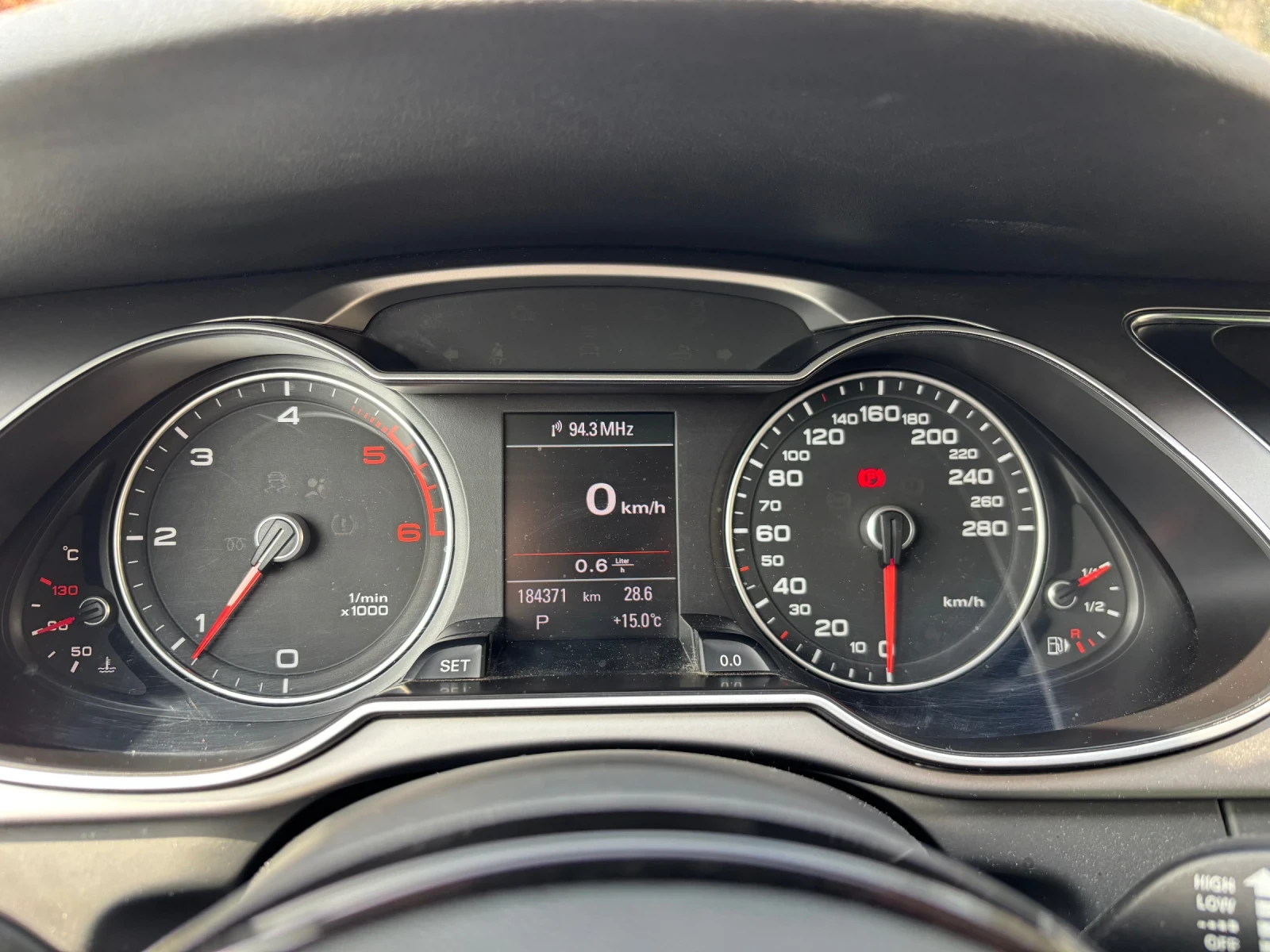 Audi A4 B 8.5, снимка 16 - Автомобили и джипове - 53573521