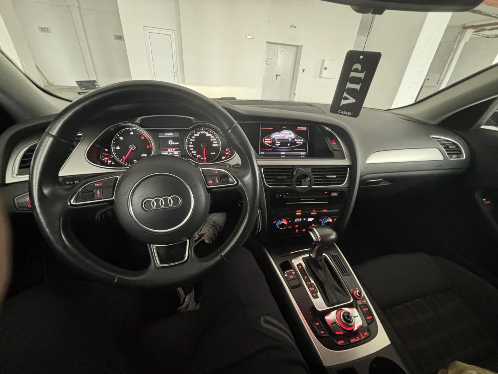 Audi A4 B 8.5, снимка 5 - Автомобили и джипове - 53573521