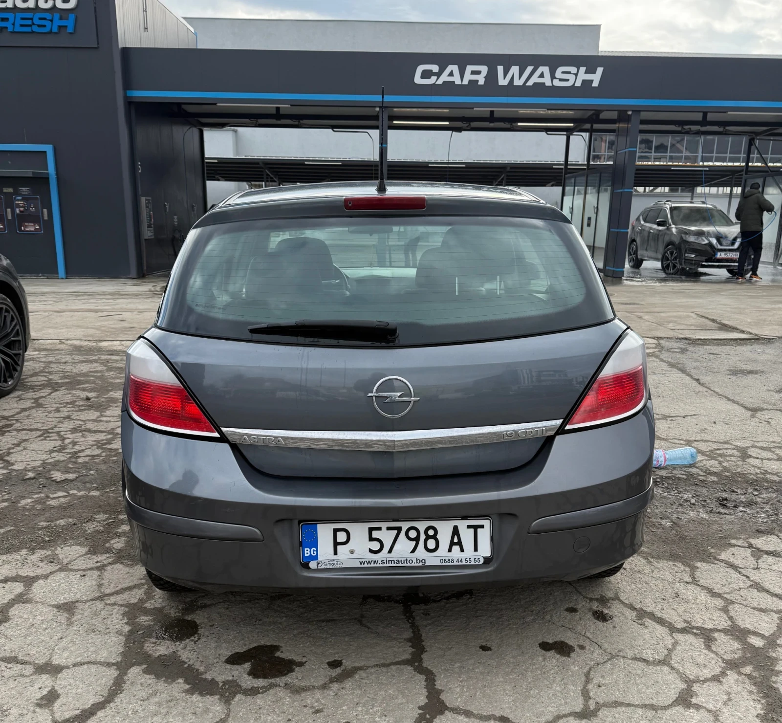 Opel Astra 1.9 CDTI, снимка 5 - Автомобили и джипове - 53701926
