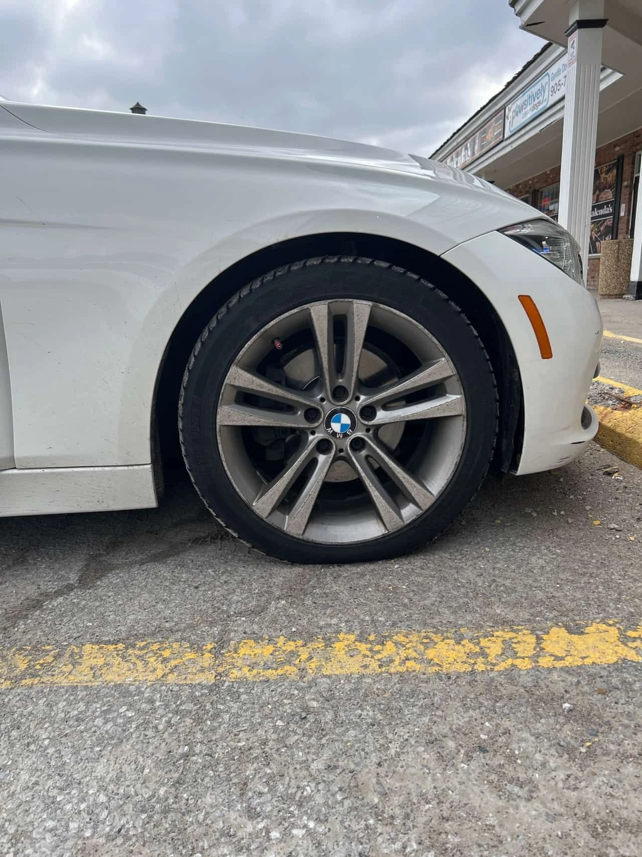 BMW 320 * xDrive * CARFAX * ПАНОРАМА * KEYLESS * ПОДГРЕВИ, снимка 7 - Автомобили и джипове - 53821551