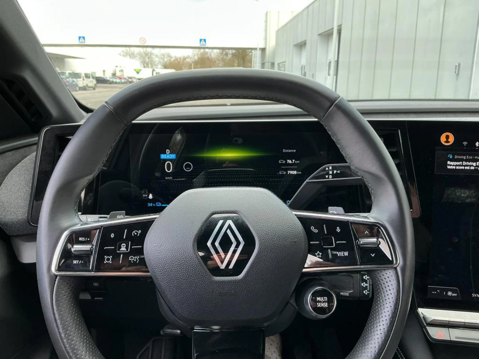 Renault Megane E-Tech Techno, снимка 8 - Автомобили и джипове - 54108267