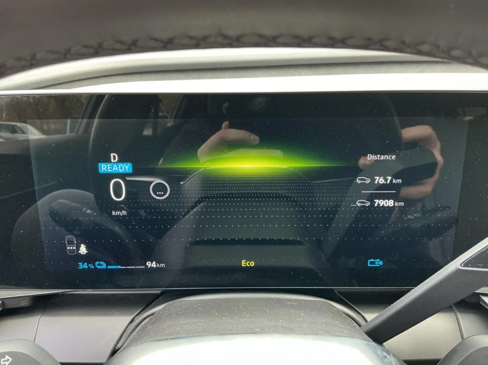 Renault Megane E-Tech Techno, снимка 9 - Автомобили и джипове - 54108267