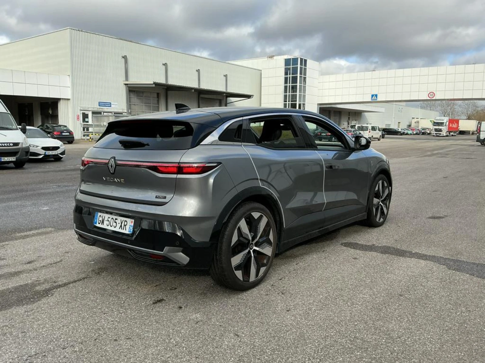 Renault Megane E-Tech Techno, снимка 3 - Автомобили и джипове - 54108267