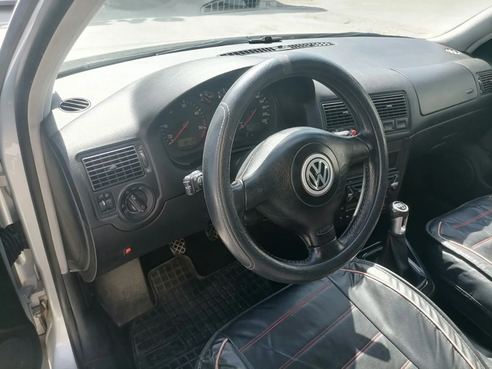 VW Golf TDI 110 к.с., снимка 7 - Автомобили и джипове - 54233828