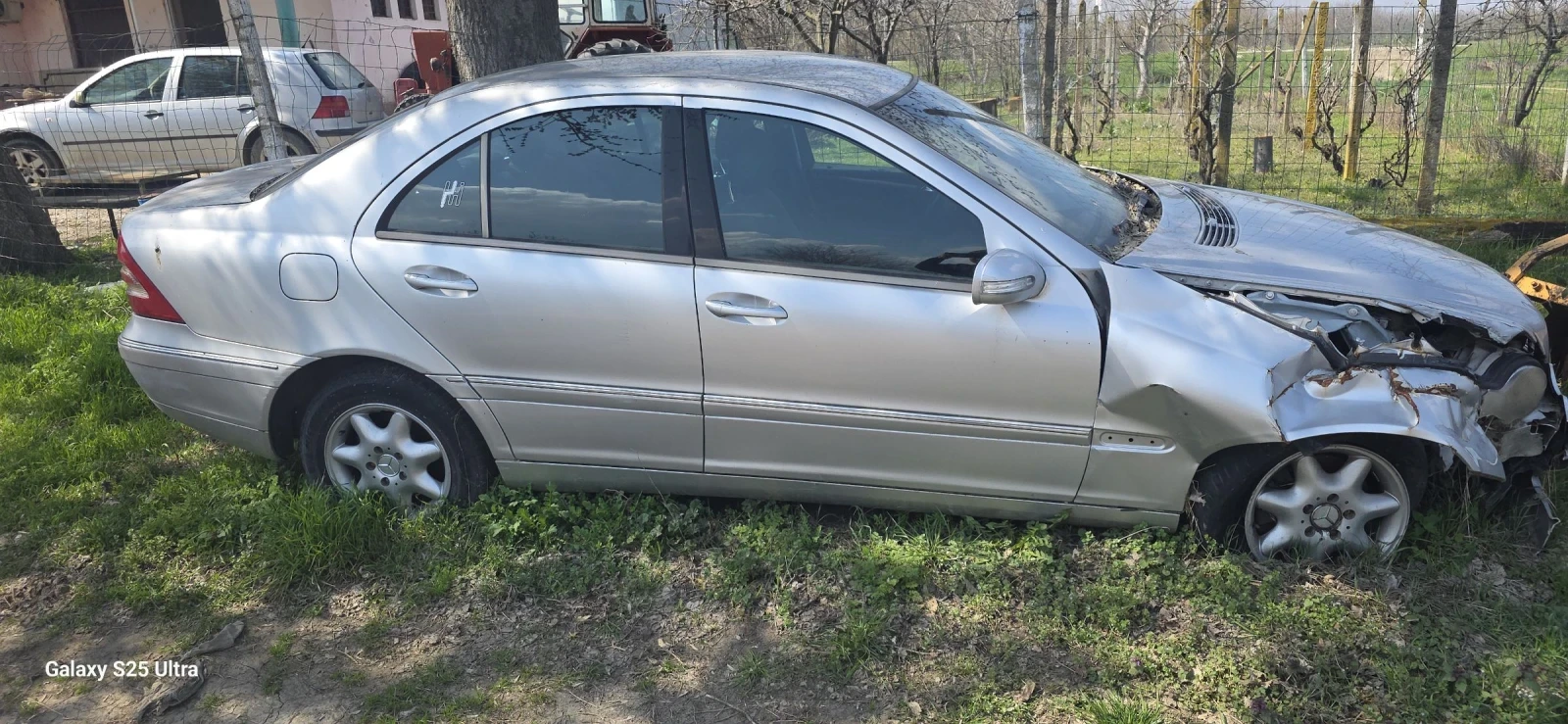 Mercedes-Benz C 200 Kompesor, снимка 4 - Автомобили и джипове - 54357939